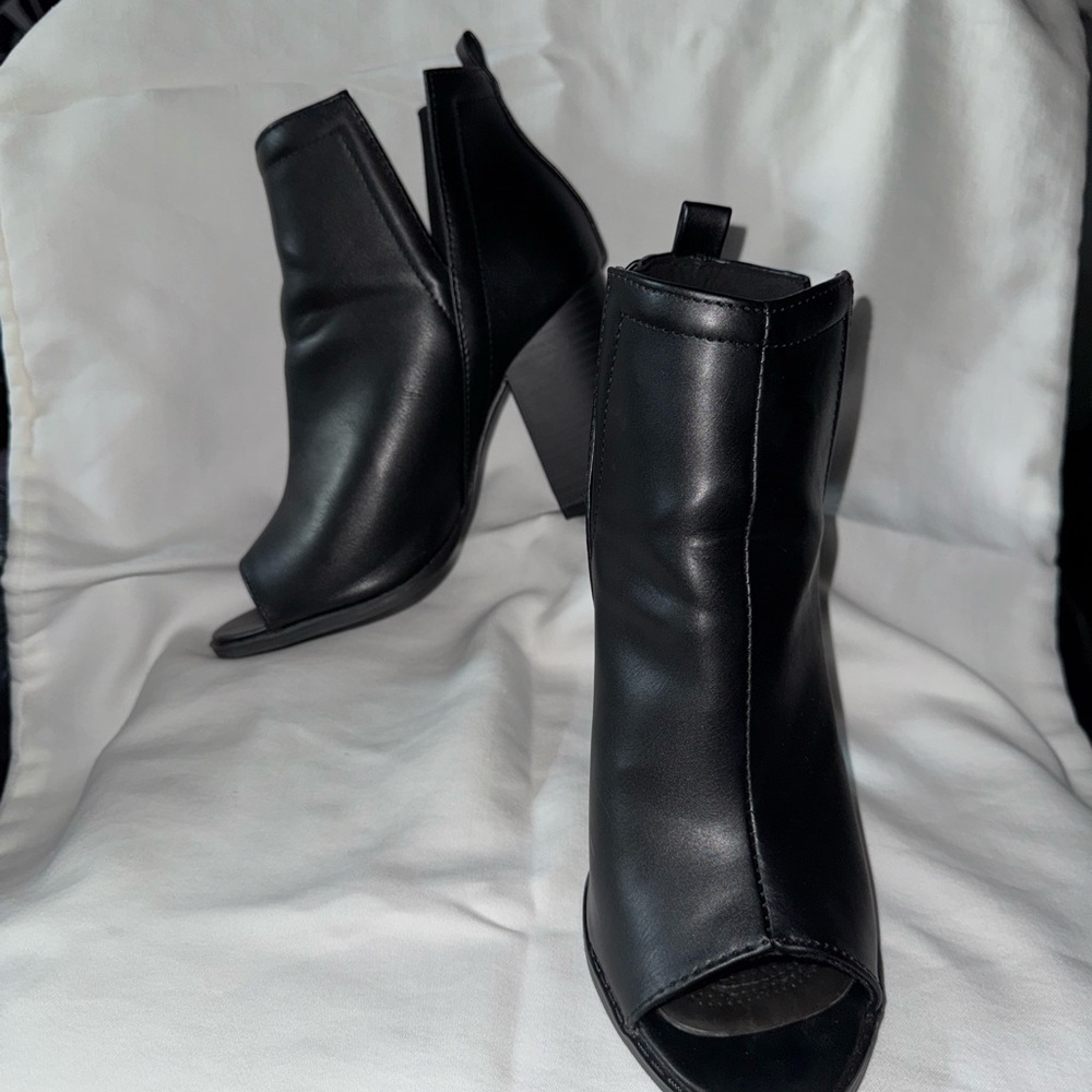Pink Lily Black Peep-Toe Heeled Boots